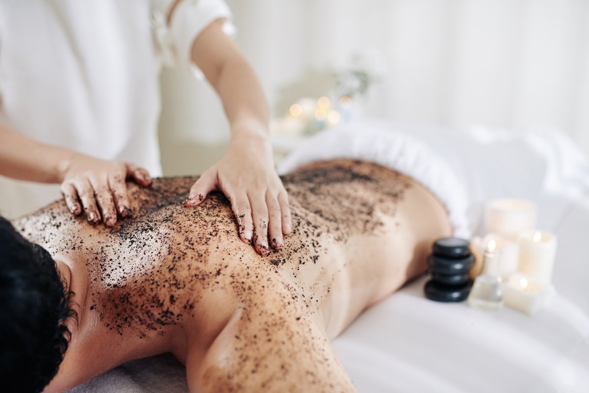 SPA MΑSSΑGE – SITE – COFFEE OR SALT PEELING