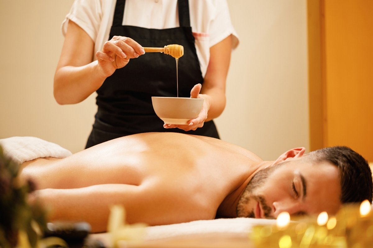 SPA MΑSSΑGE – SITE – HONEY BACK MASSAGE